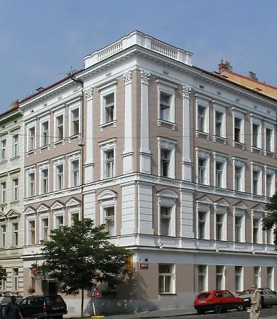 Machova Szálloda Prága