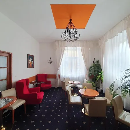 Hotel Machova 3*