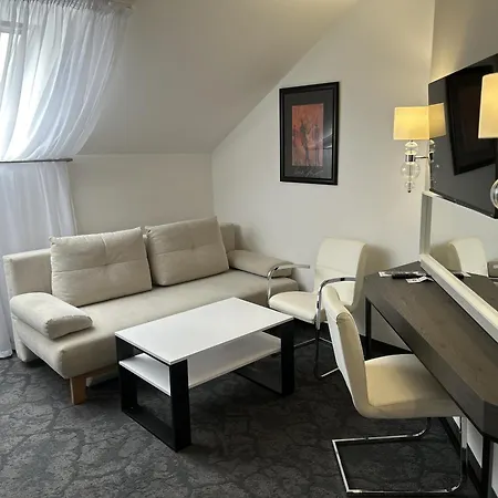 Machova 3* Prag