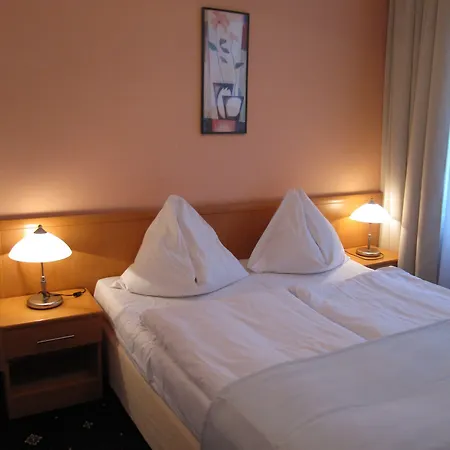 Machova Hotel 3*