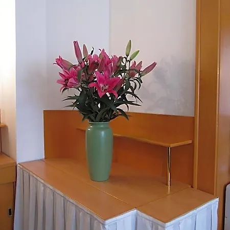 Machova 3* Prague
