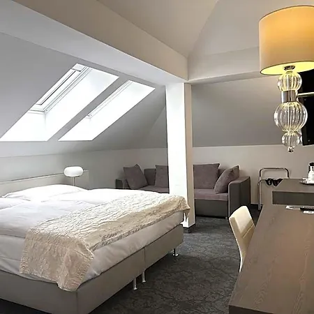 Máchova Hotel 3*