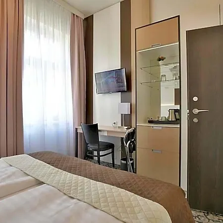 Máchova 3* Praha