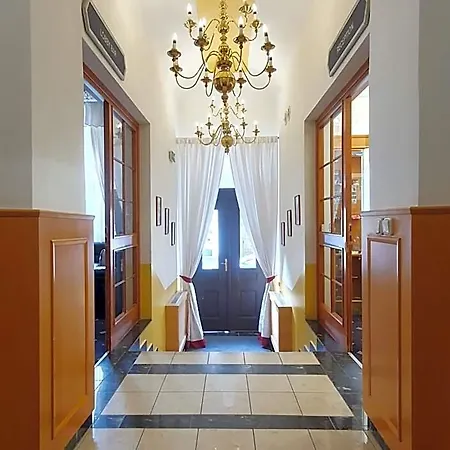 Machova 3* Prague
