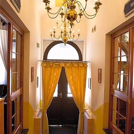 Machova 3* Prague