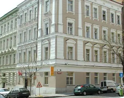 Machova Szálloda 3*