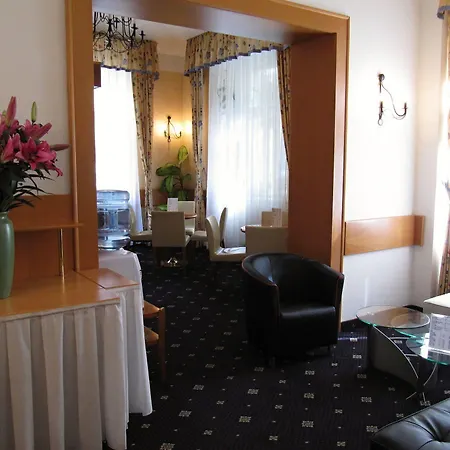 Machova Hotel 3*