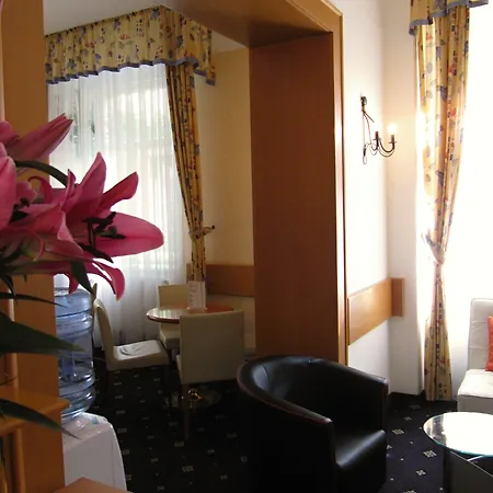 Hotel Máchova 3*