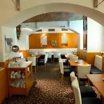 Máchova 3* Praga