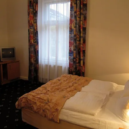 Machova מלון פראג